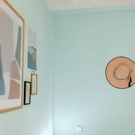 Apartment Musicians L182