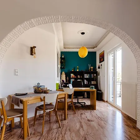 Apartment Musicians L182 *